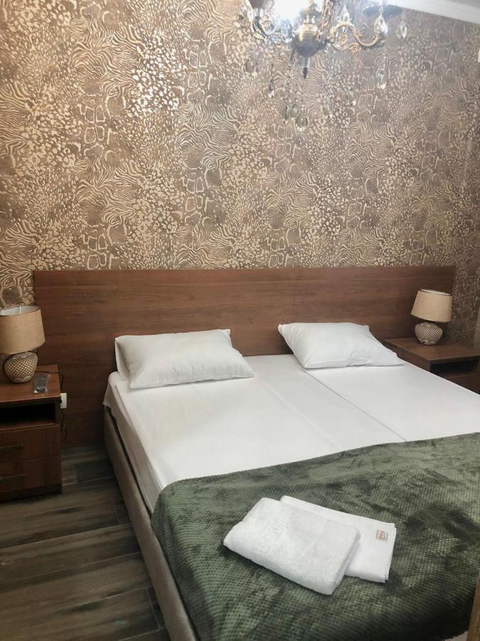 Гостевой Дом Siella Hotel Sukhumi Exterior photo
